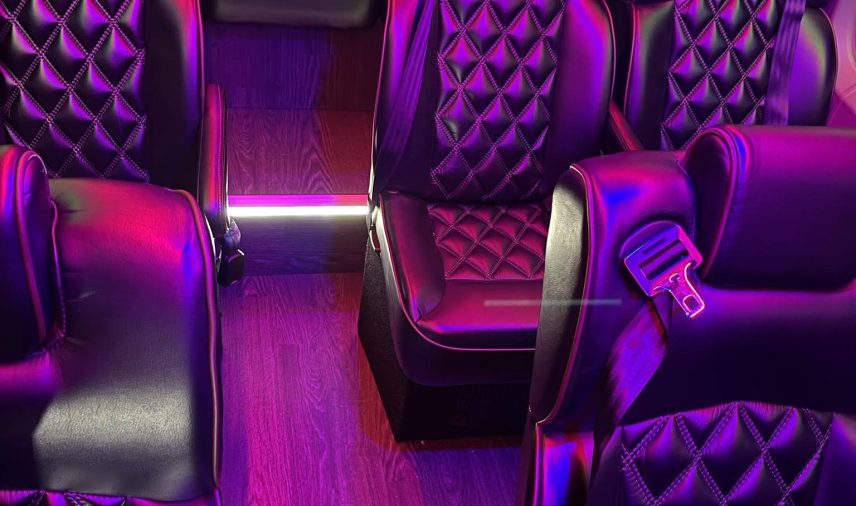 Black Executive Mercedes Sprinter Limo for 14​ - CanyonTourTravel